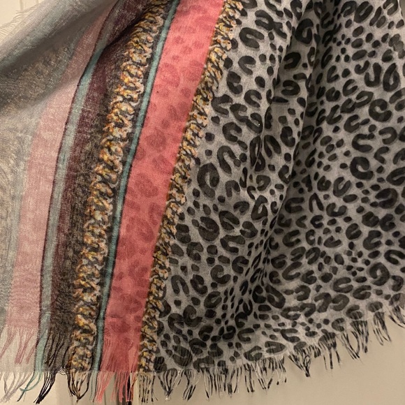 Leopard Print Multicolor Scarf - Picture 2 of 7